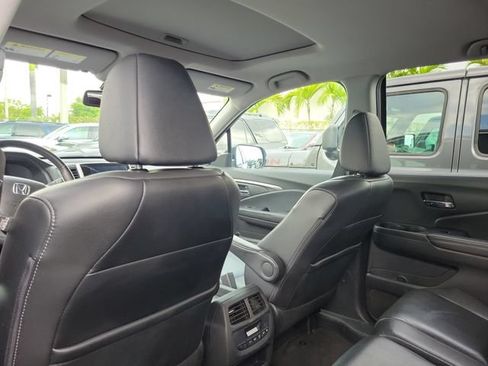 Used 2017 Honda Pilot EX-L image 10