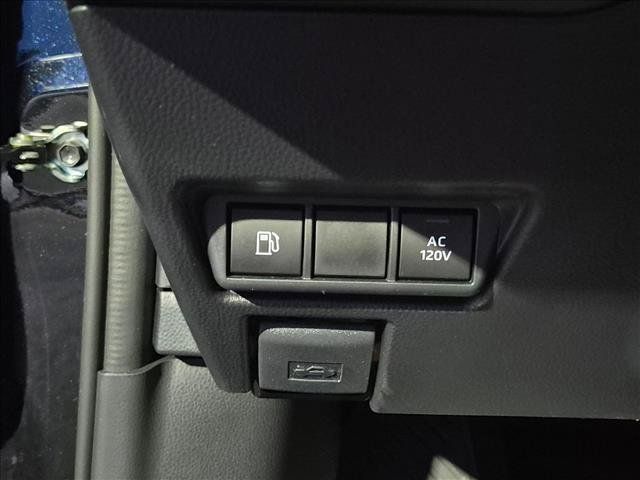 Used 2026 Toyota Prius Plug-In Hybrid FWD image 4