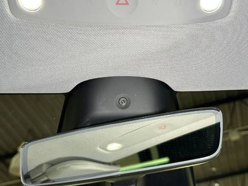 Used 2024 Tesla Model 3 Long Range RWD image 37