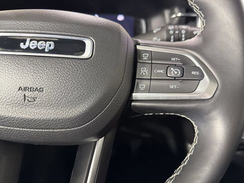 Used 2022 Jeep Compass High Altitude AWD/4WD image 25