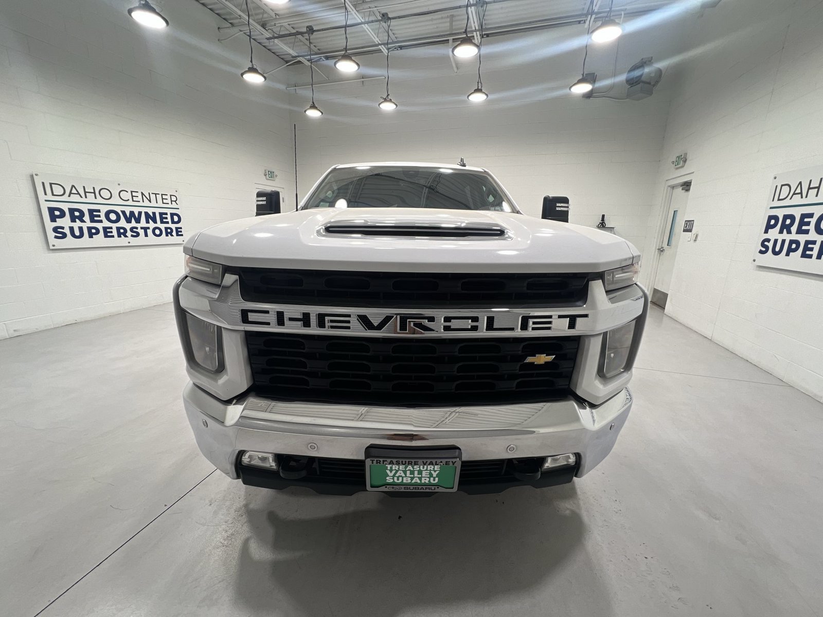 Used 2022 Chevrolet Silverado 2500 LT w/ Convenience Package AWD/4WD image 3