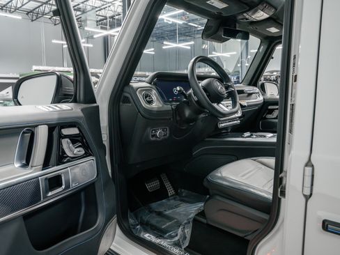 Used 2025 Mercedes-Benz G 580 w/ EQ Technology image 10