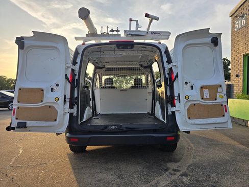 Used 2017 Ford Transit Connect XL image 38