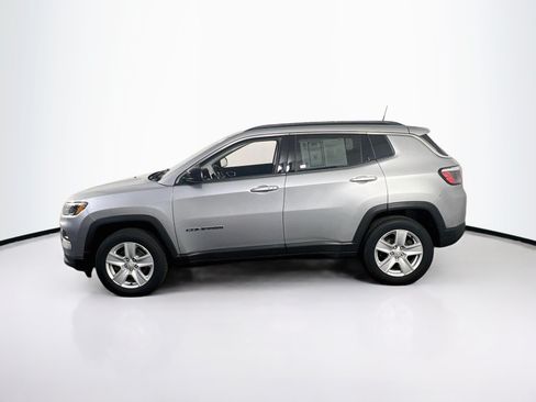 Used 2022 Jeep Compass Latitude w/ Convenience Group AWD/4WD image 8