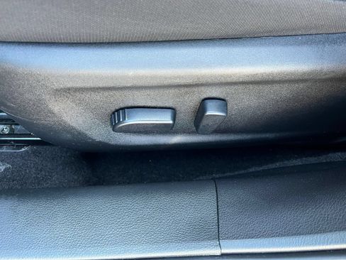 Used 2025 Nissan Altima 2.5 SV FWD image 18