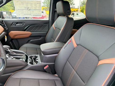 New 2026 GMC Canyon AT4 AWD/4WD image 19