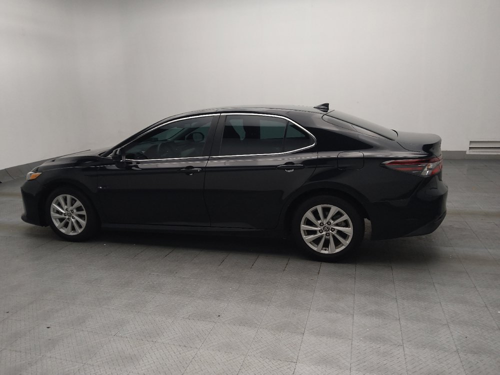 Used 2021 Toyota Camry LE FWD image 3