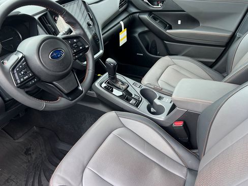Used 2025 Subaru Crosstrek 2.5i Limited w/ Crosstrek Mirror Package image 10