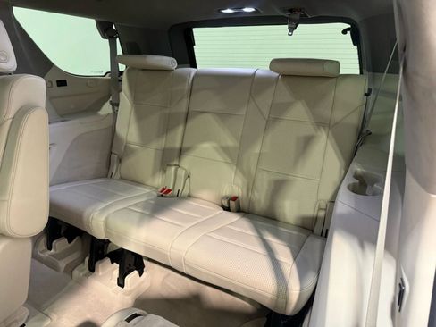 Used 2021 Cadillac Escalade Premium Luxury Platinum image 26