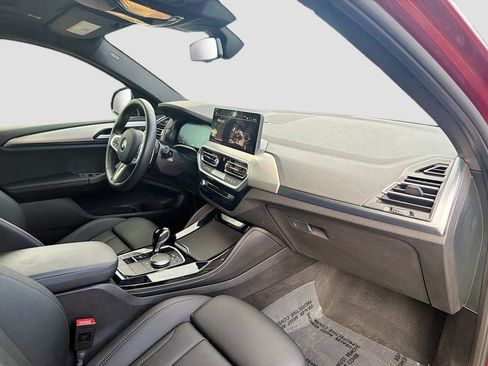 Certified 2025 BMW X4 xDrive30i w/ Premium Package AWD/4WD image 15