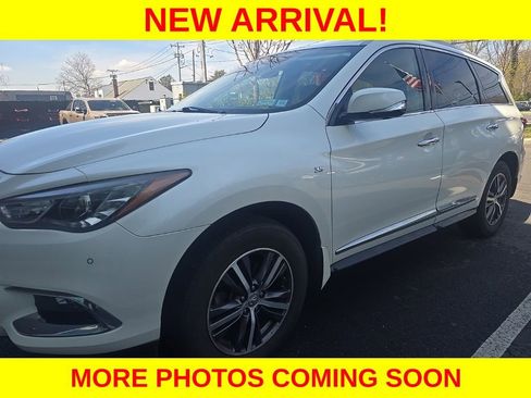 Used 2019 INFINITI QX60 Luxe w/ Essential Package image 4