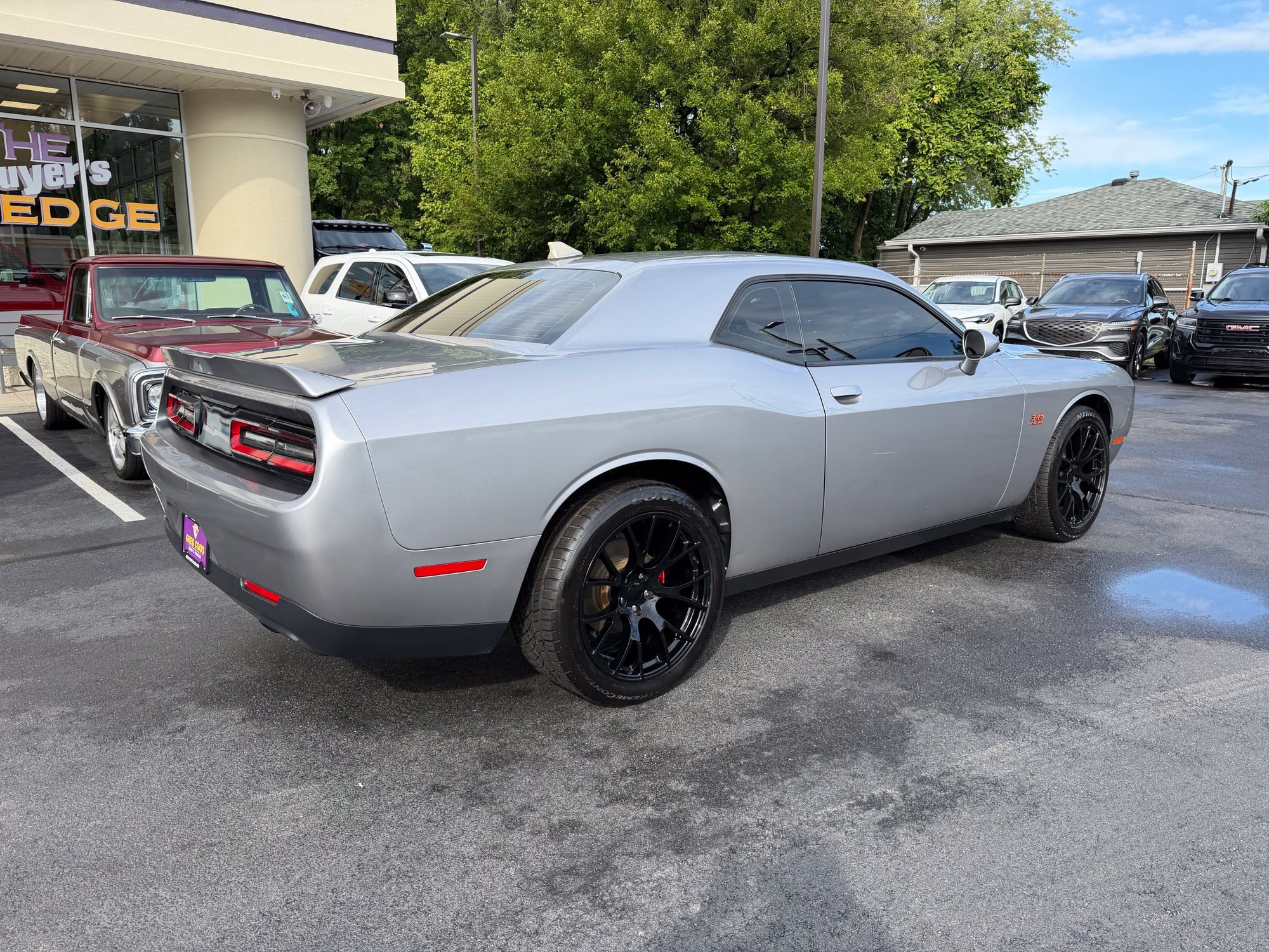 Used 2018 Dodge Challenger R/T RWD image 6