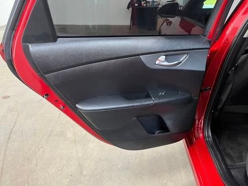 Used 2021 Kia Forte LXS FWD image 19