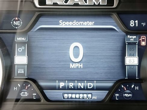 Used 2019 RAM 1500 Laramie AWD/4WD image 27