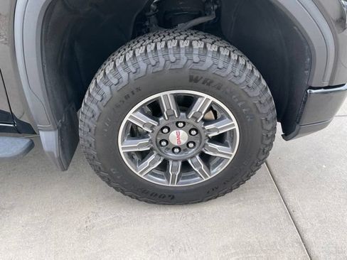 Certified 2024 GMC Sierra 1500 AT4 w/ Technology Package AWD/4WD image 24