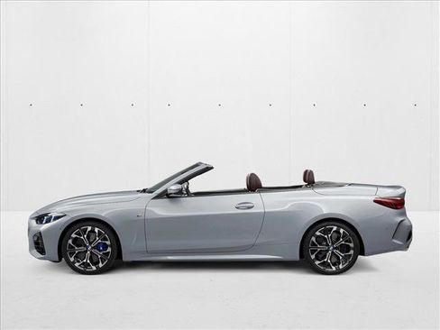 New 2025 BMW 430i Convertible w/ M Sport Package image 2