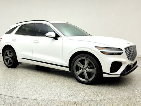 Used 2025 Genesis GV70 3.5T Sport w/ Sport Prestige Package AWD/4WD image 3