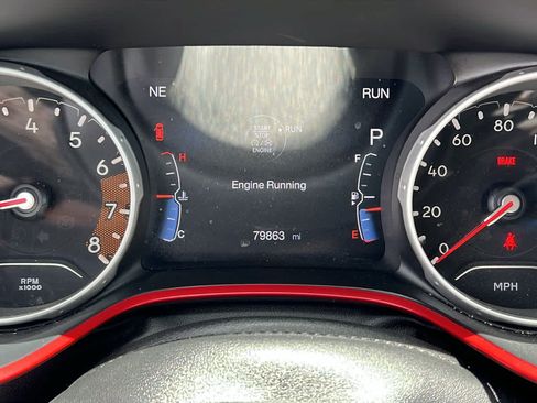 Used 2020 Jeep Compass Trailhawk AWD/4WD image 21