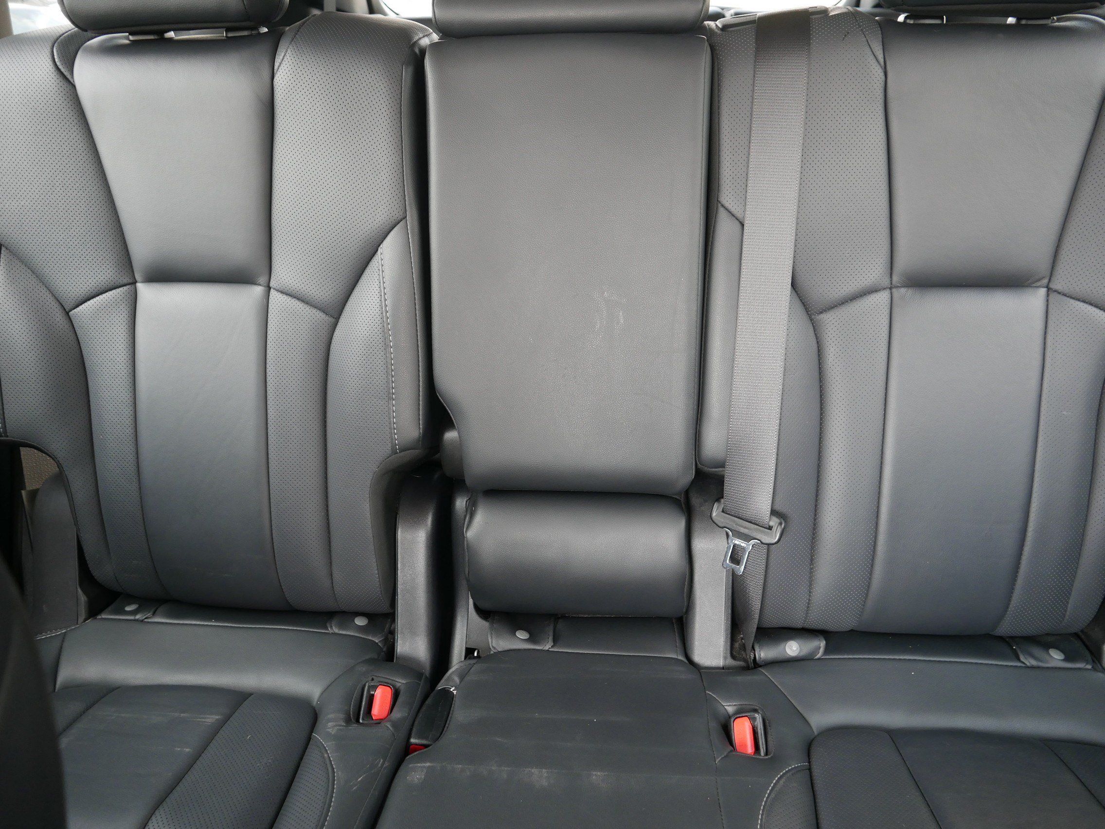 Used 2022 Subaru Ascent Limited AWD/4WD image 13