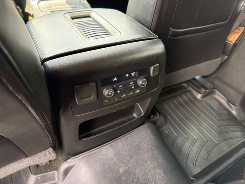 Used 2018 GMC Yukon Denali w/ Open Road Package AWD/4WD image 32