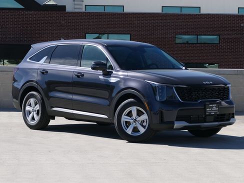 New 2026 Kia Sorento LX FWD image 1
