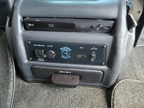 Used 2020 GMC Savana 2500 Extended w/ Enhanced Convenience Package image 29