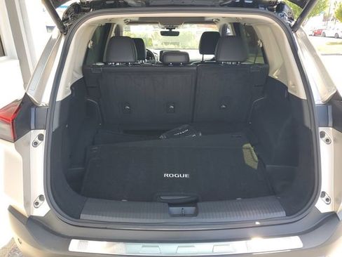 Certified 2023 Nissan Rogue Platinum w/ Platinum Premium Package image 10