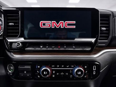 Used 2024 GMC Sierra 2500 SLT w/ SLT Convenience Package AWD/4WD image 29