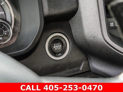 Used 2023 RAM 2500 Tradesman w/ Chrome Appearance Group AWD/4WD image 31