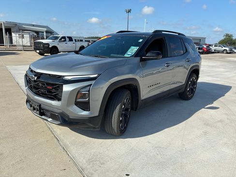 Used 2025 Chevrolet Equinox RS w/ Convenience Package III FWD image 6