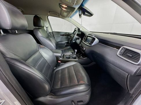Used 2019 Kia Sorento EX image 34