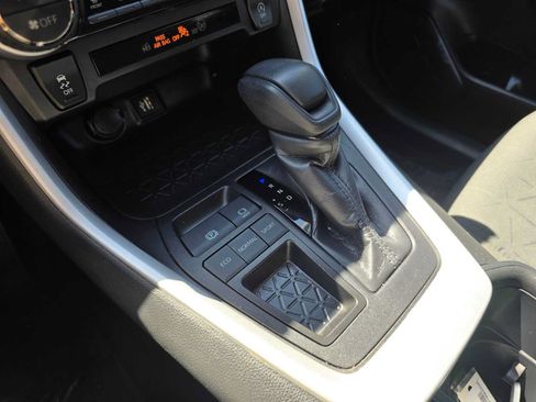 Used 2024 Toyota RAV4 XLE FWD image 34
