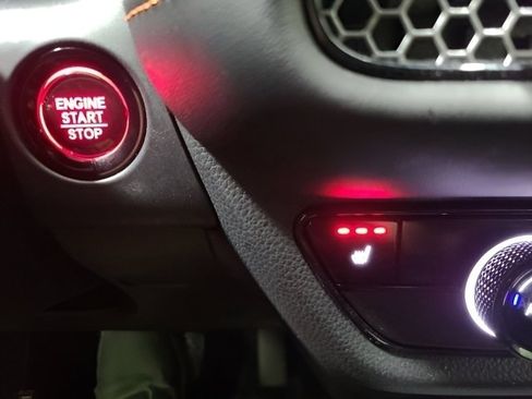 Used 2025 Honda HR-V Sport image 33