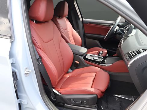Used 2025 BMW X4 M40i w/ Premium Package AWD/4WD image 21