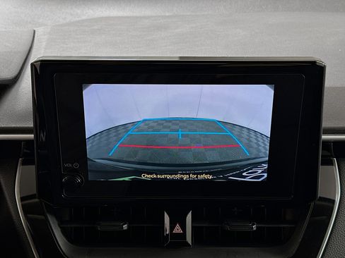 Used 2024 Toyota Corolla LE FWD image 21