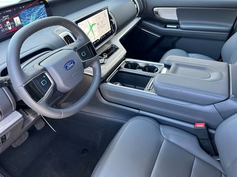 New 2026 Ford Expedition Max Active image 9
