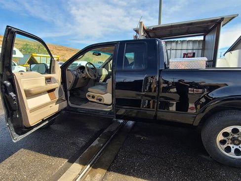 Used 2004 Ford F150 XL image 3