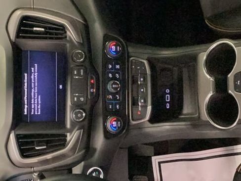 Used 2023 GMC Terrain AT4 w/ Tech Package AWD/4WD image 14