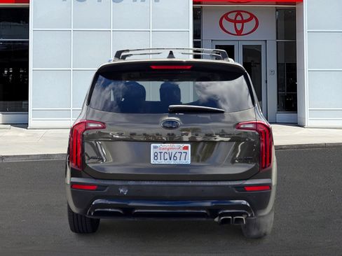 Used 2021 Kia Telluride EX w/ EX Premium Package AWD/4WD image 5