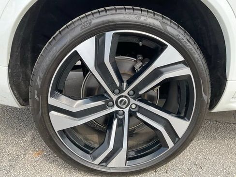 Certified 2024 Volvo XC90 B6 Ultimate w/ Protection Package Premier AWD/4WD image 9