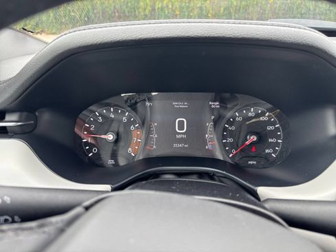 Used 2025 Jeep Compass Limited AWD/4WD image 41