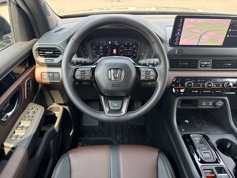 Used 2026 Honda Pilot TrailSport image 19