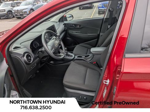 Certified 2023 Hyundai Kona SEL AWD/4WD image 10