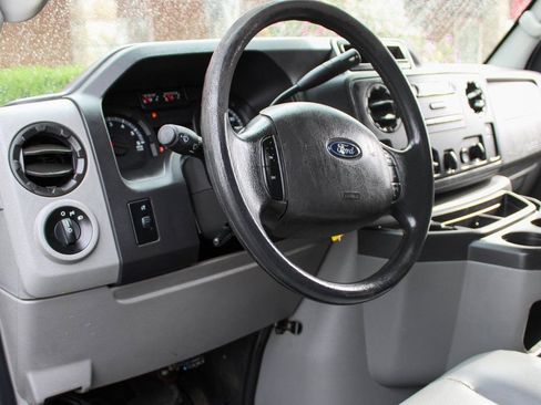Used 2014 Ford E-350 and Econoline 350 Super Duty w/ Power Windows & Locks Group RWD image 19