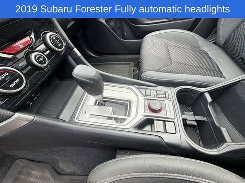 Used 2019 Subaru Forester Premium AWD/4WD image 27