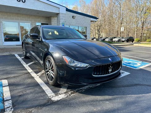 Used 2015 Maserati Ghibli RWD image 12