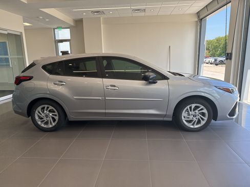 New 2025 Subaru Impreza 2.0i Sport image 2