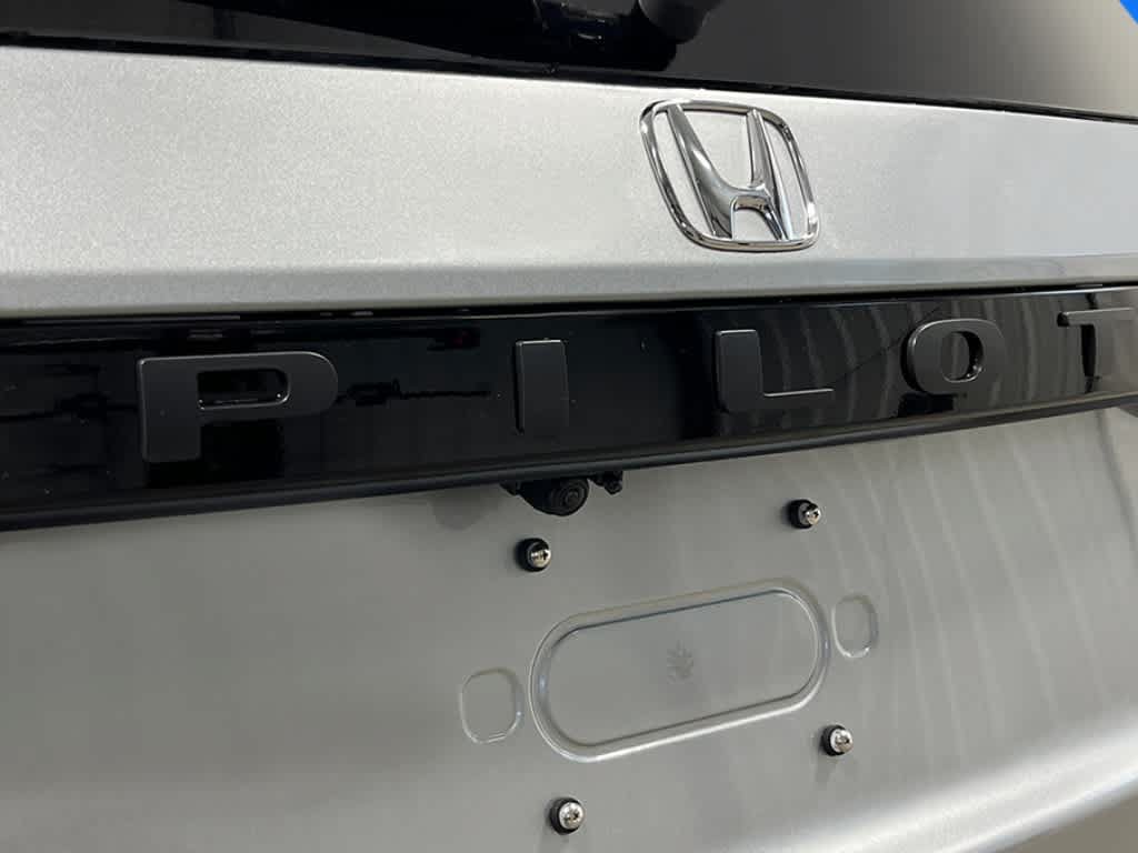 New 2026 Honda Pilot Black Edition image 7