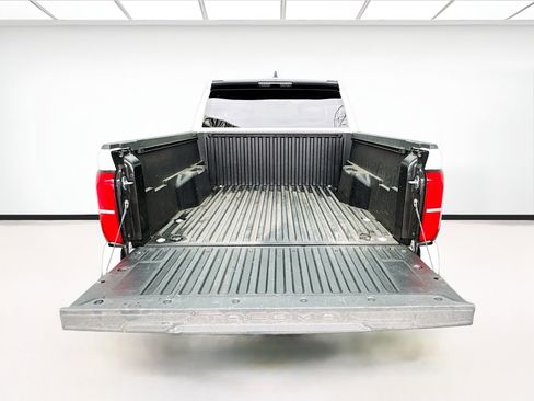 Used 2024 Toyota Tacoma TRD Sport image 16