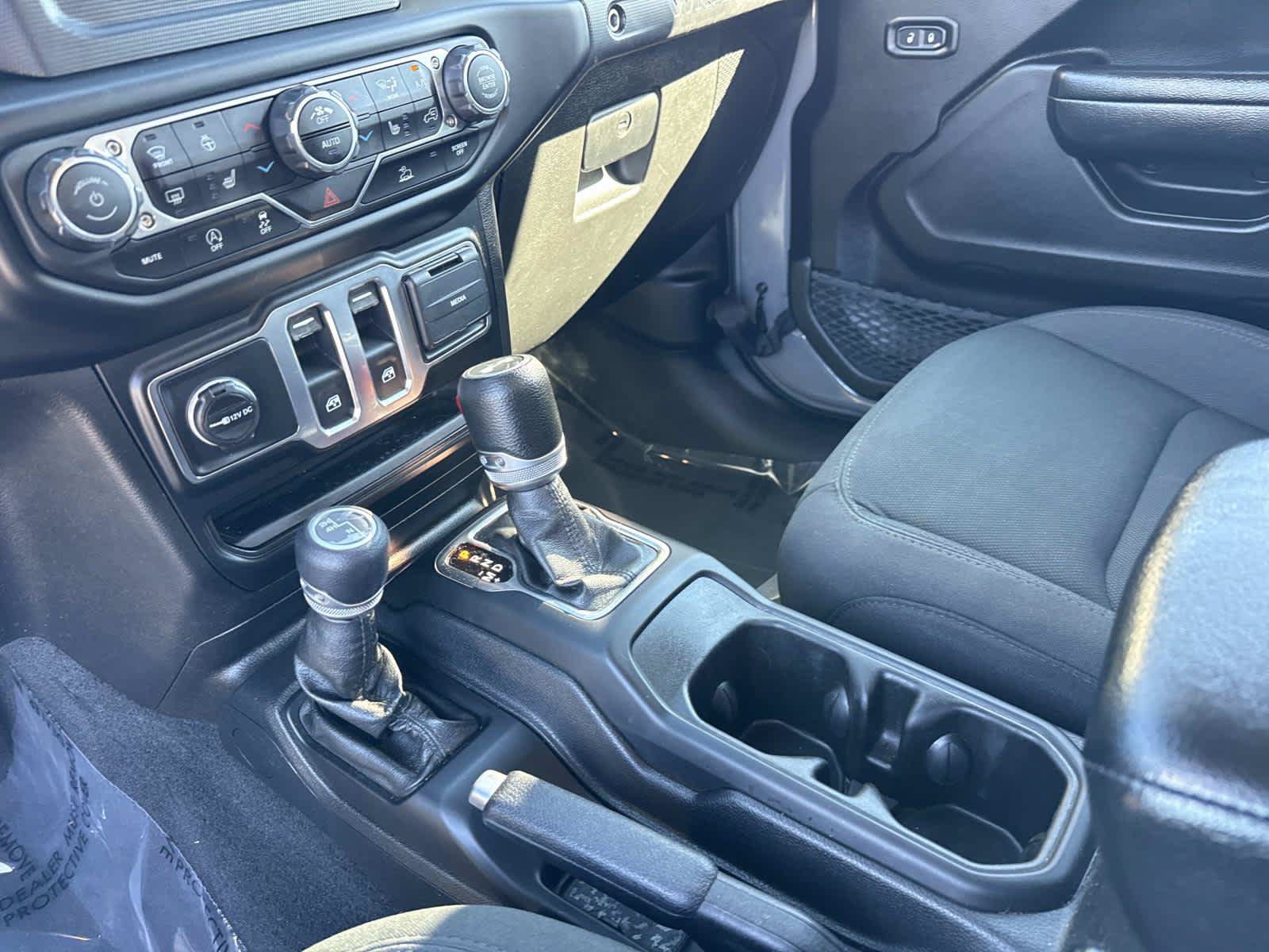 Used 2021 Jeep Wrangler Sport AWD/4WD image 34